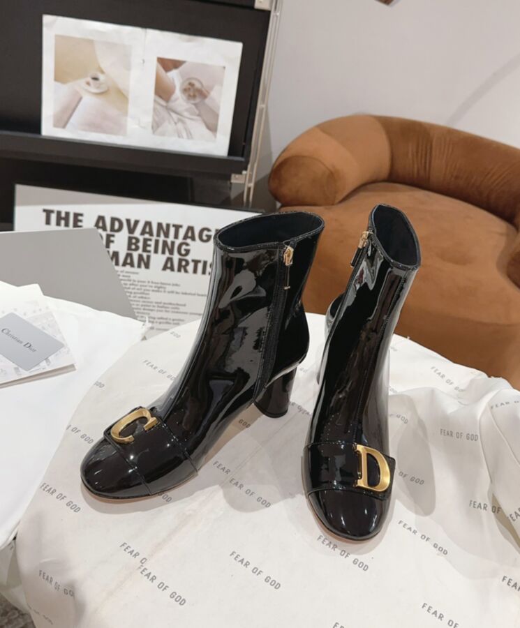 Di.ar Women's C'est, Heeled Ankle Boot, Black Patent Calfskin, Winter 2023, Gold-finish Metal Initials