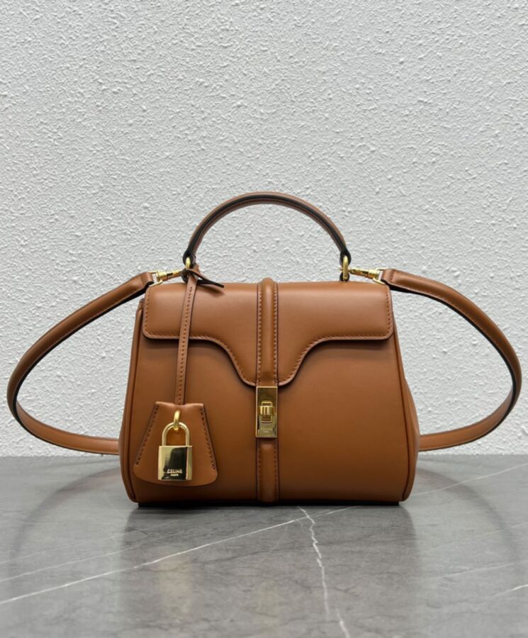 Ce.line Mini 16 In Natural Calfskin