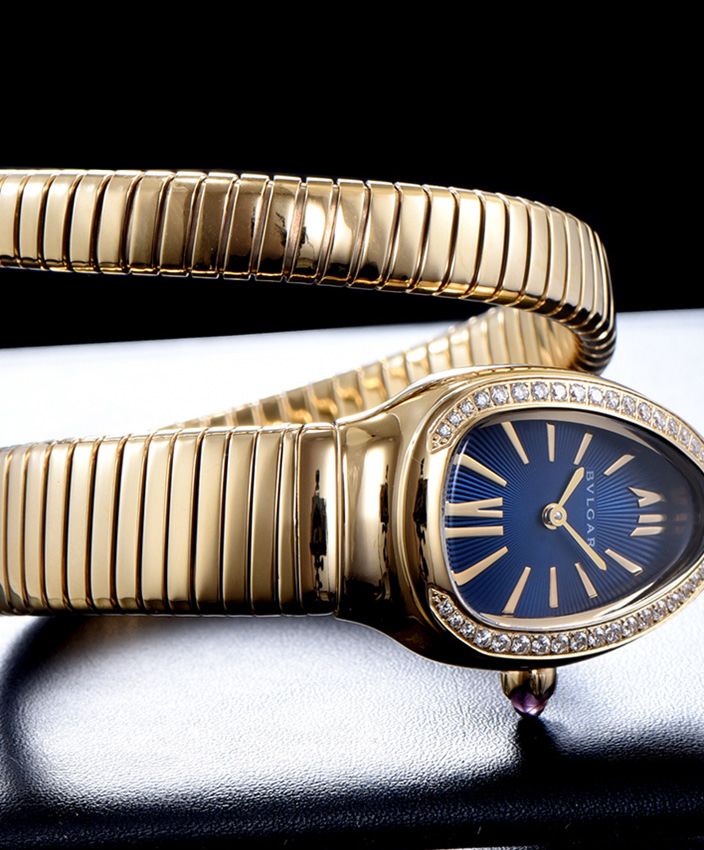 Bvl.gar 18ct gold and diamond watch Blue