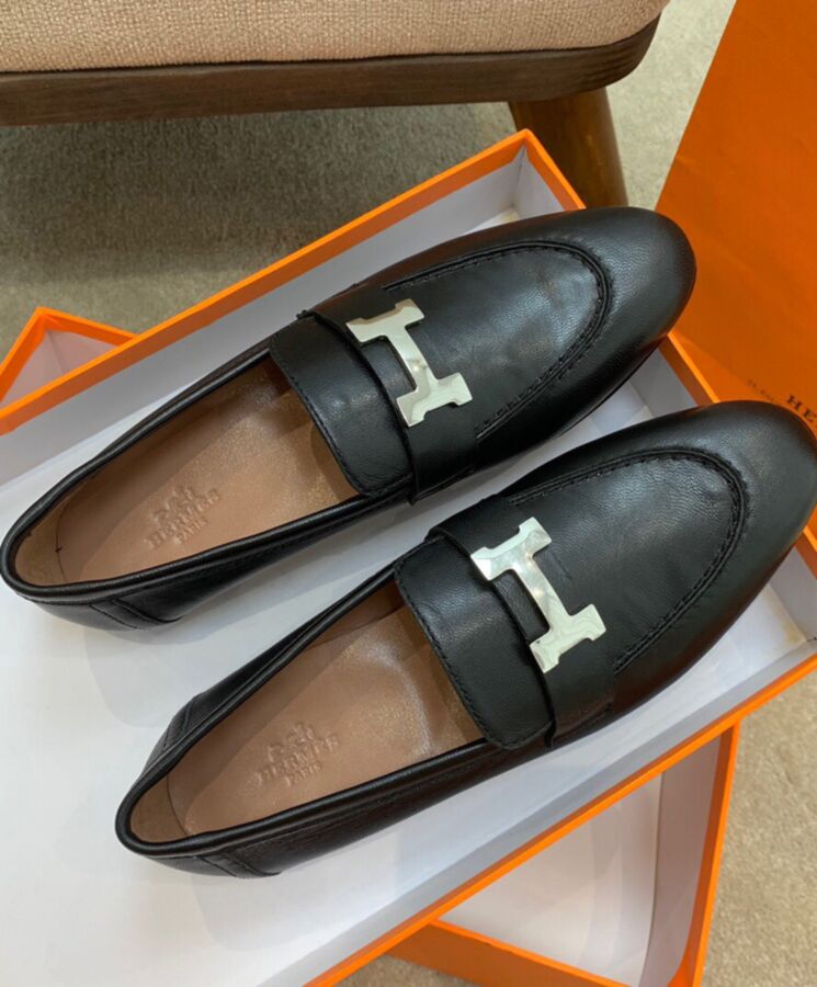 Her..mes Women’s Paris Fitted Loafer Black