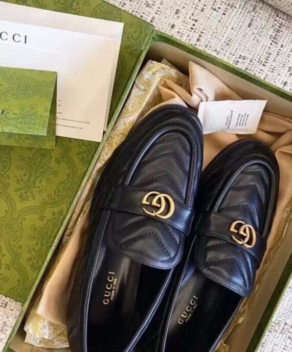 G.U.C.C Women's Loafer, Double G monogram, luxury footwear, chevron matelasse leather.