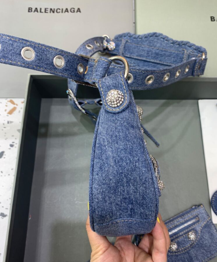 Balen.ciaga Le Cagole Shoulder Bag In Denim With Rhinestone Blue