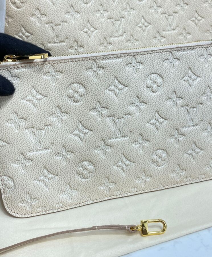 L.*V Neverfull MM M46231 Cream