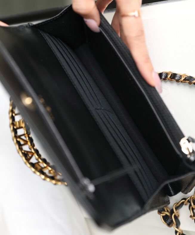 Cha.nel Wallet on Chain Black