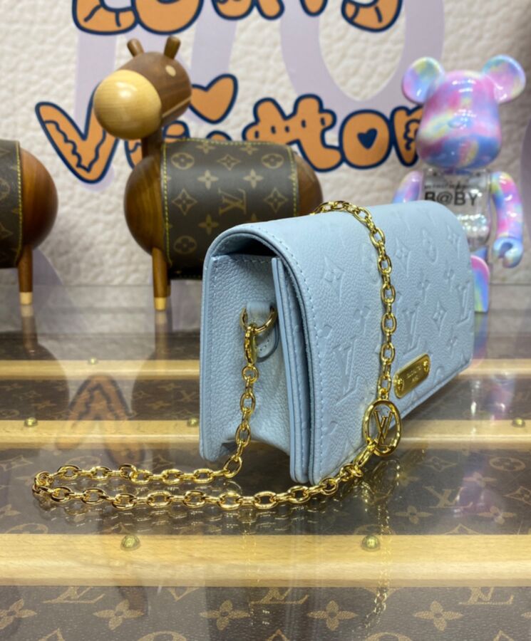 L.*V Wallet On Chain Lily M83233 Blue