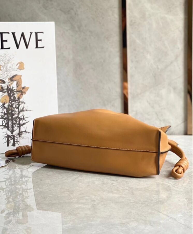 Loe.we Flamenco Clutch In Nappa Calfskin