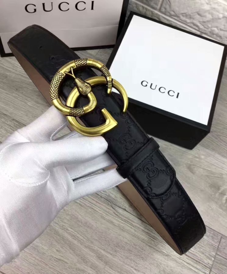 G.U.C.C Signature Leather Belt, Double G buckle, Snake Design, Luxury Accessory