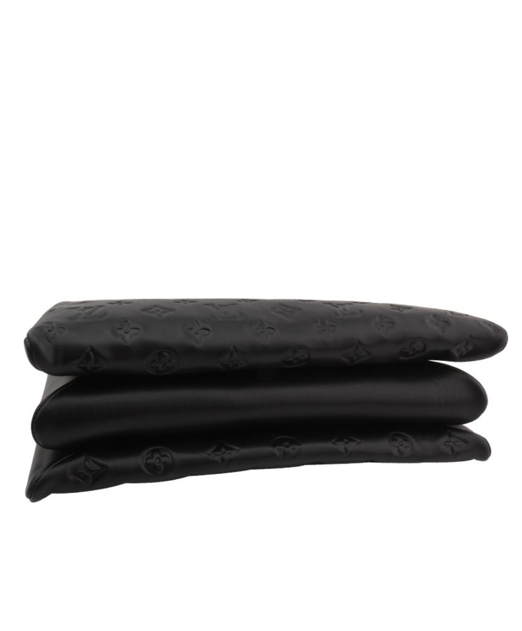 L.*V Coussin MM M57783 Black