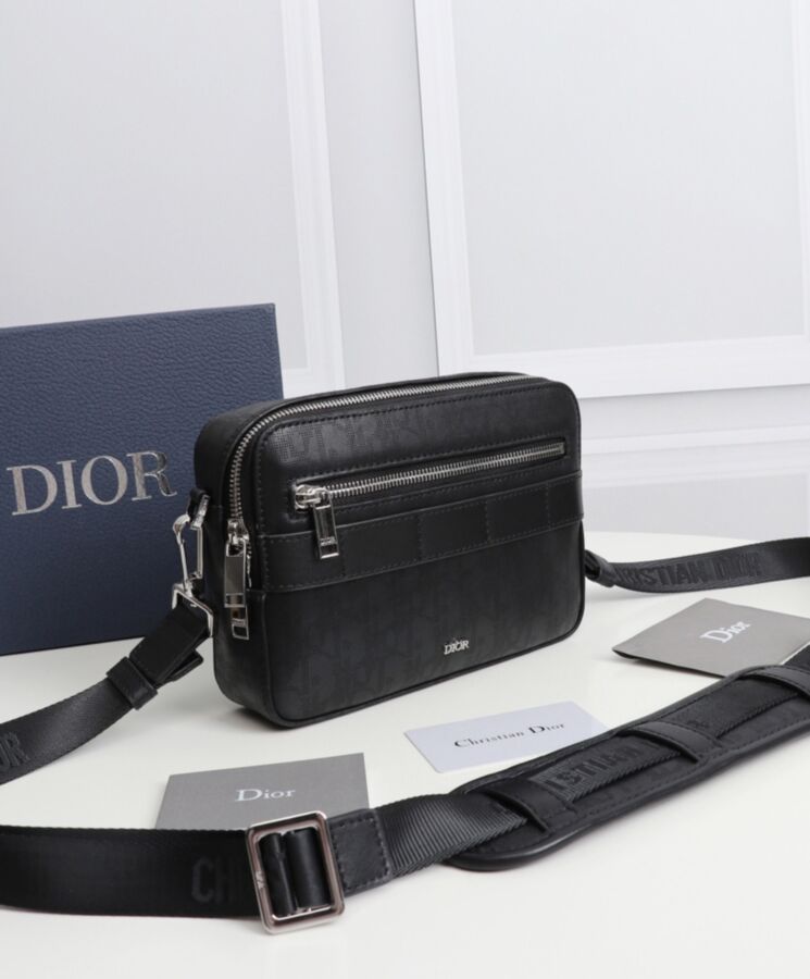 Di.ar Safari Messenger Bag, Black Messenger Bag, Di.ar Oblique Galaxy Leather, Luxury Leather Bag