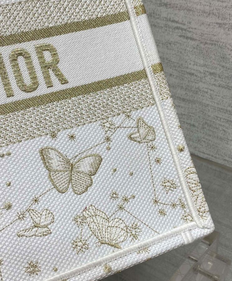 Di.ar Medium Di.ar Book Tote Golden