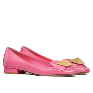 Valen.tino Garavani one, Patent Leather Ballet Flats, Stylish Footwear, Chic Flats, Comfortable Footwear