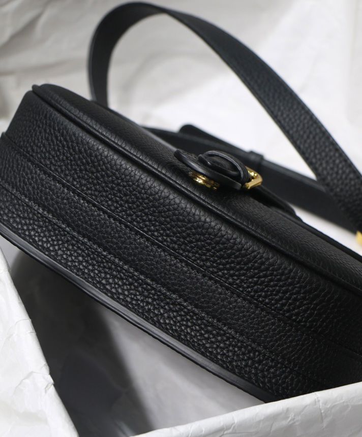 Di.ar Medium Di.ar Bobby Bag Black