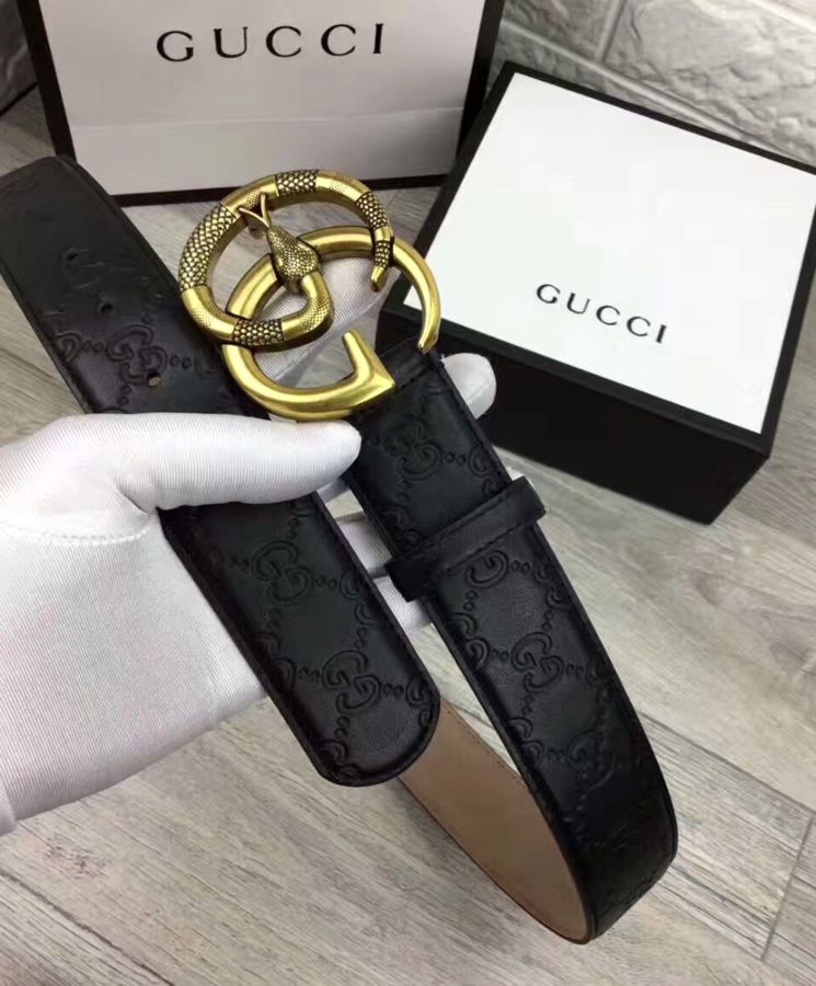 G.U.C.C Signature Leather Belt, Double G buckle, Snake Design, Luxury Accessory