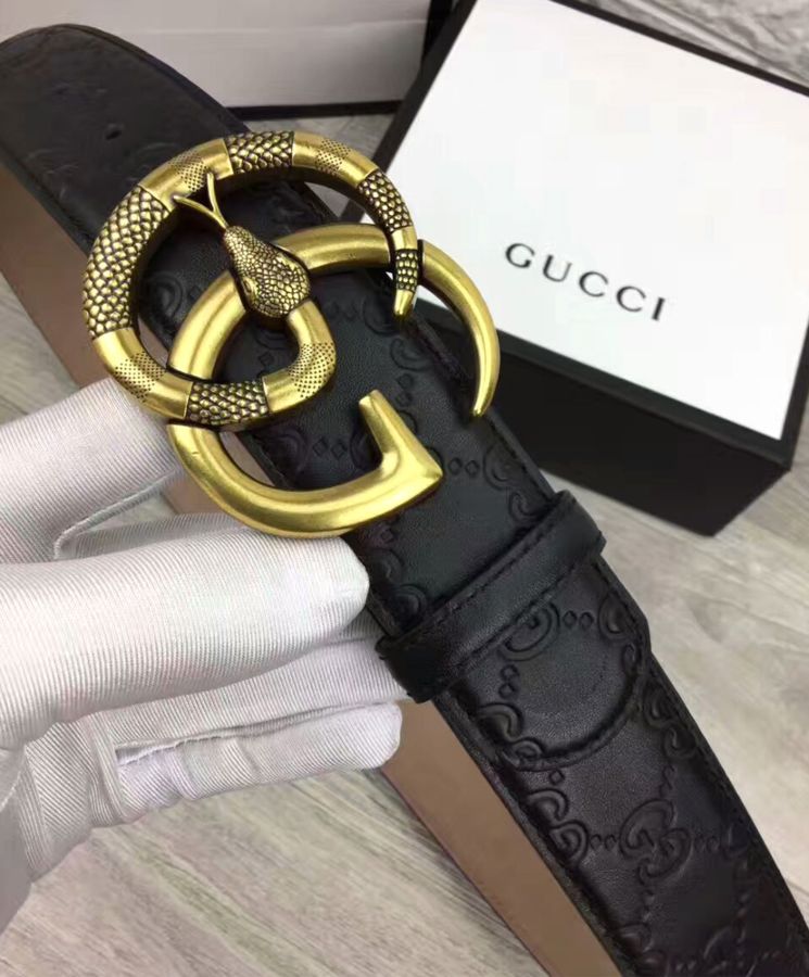 G.U.C.C Signature Leather Belt, Double G buckle, Snake Design, Luxury Accessory