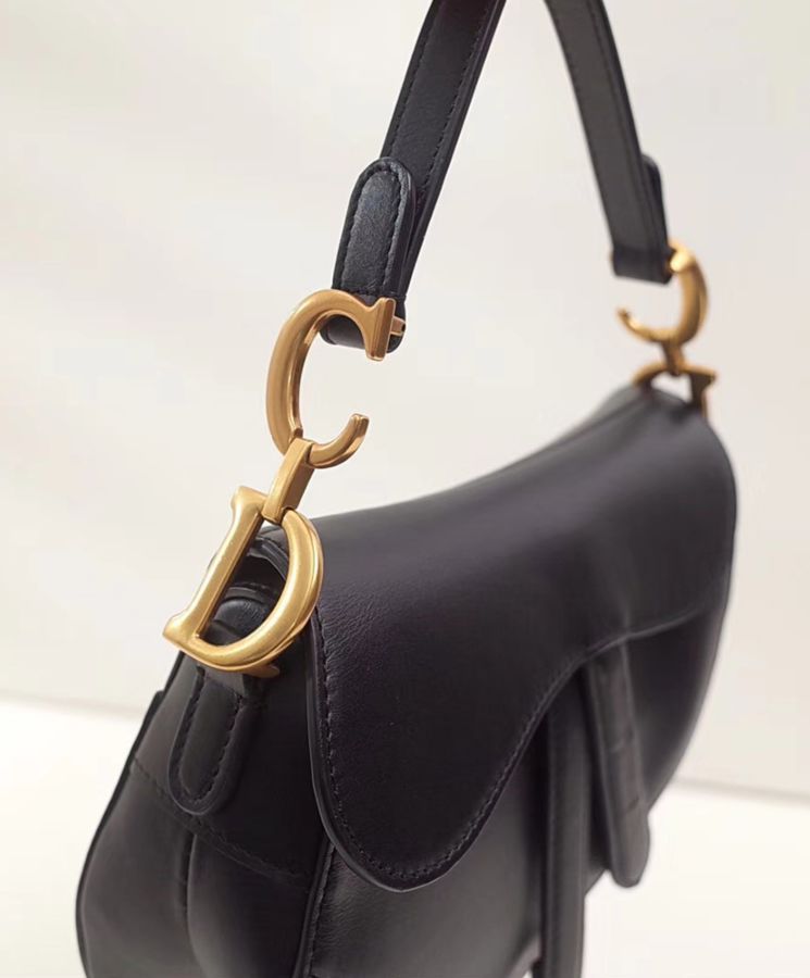 Di.ar Saddle Bag, Luxury Handbag, Black Saddle Bag, High-End Di.ar Bag, Di.ar Bag M0446