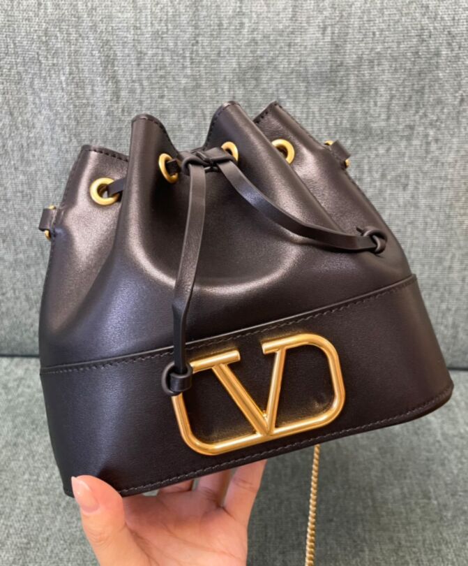 Valen.tino Mini Bucket Bag In Nappa With Vlogo Signature Chain