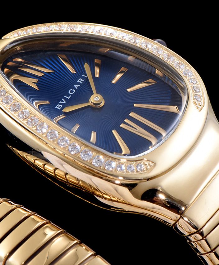 Bvl.gar 18ct gold and diamond watch Blue