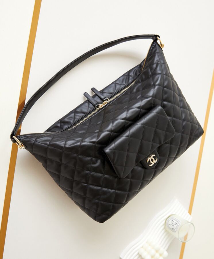 Cha.nel Maxi Hobo Bag AS4339 Black