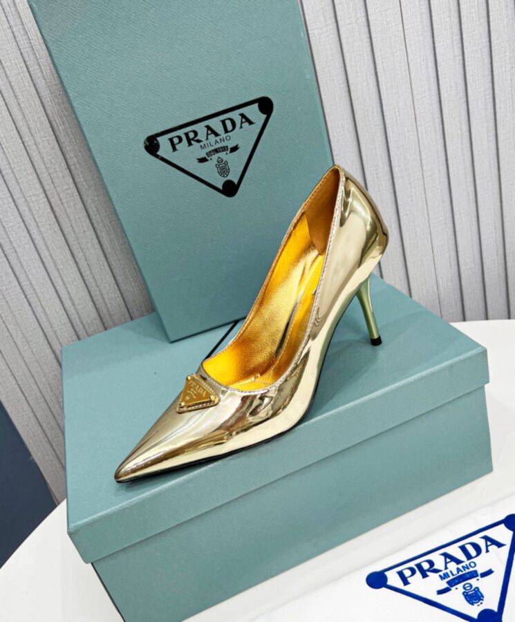 Pra.-da Women’s Metallic Leather Pumps Golden