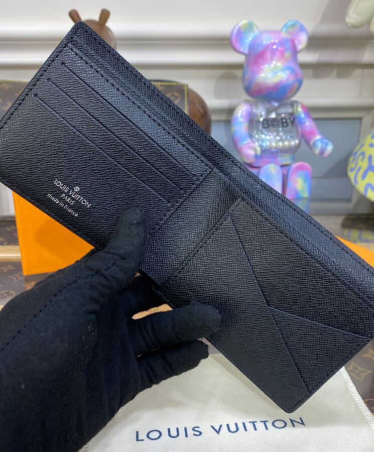 L.*V Multiple Wallet M81750 Black