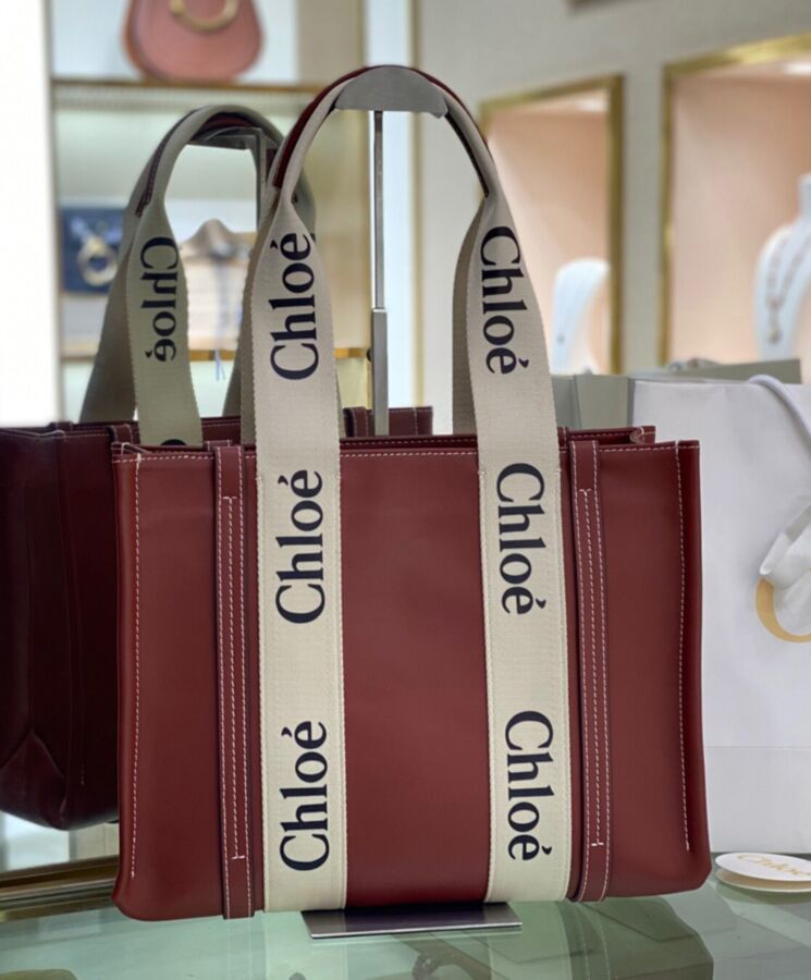 chl.oe Woody Medium Leather Tote Coffee