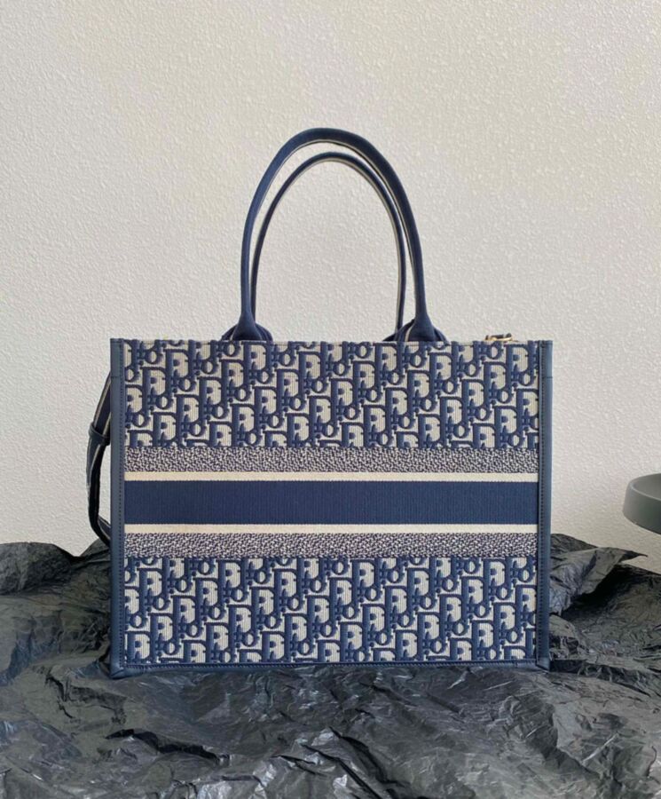 Di.ar Medium Di.ar Book Tote Dark Blue