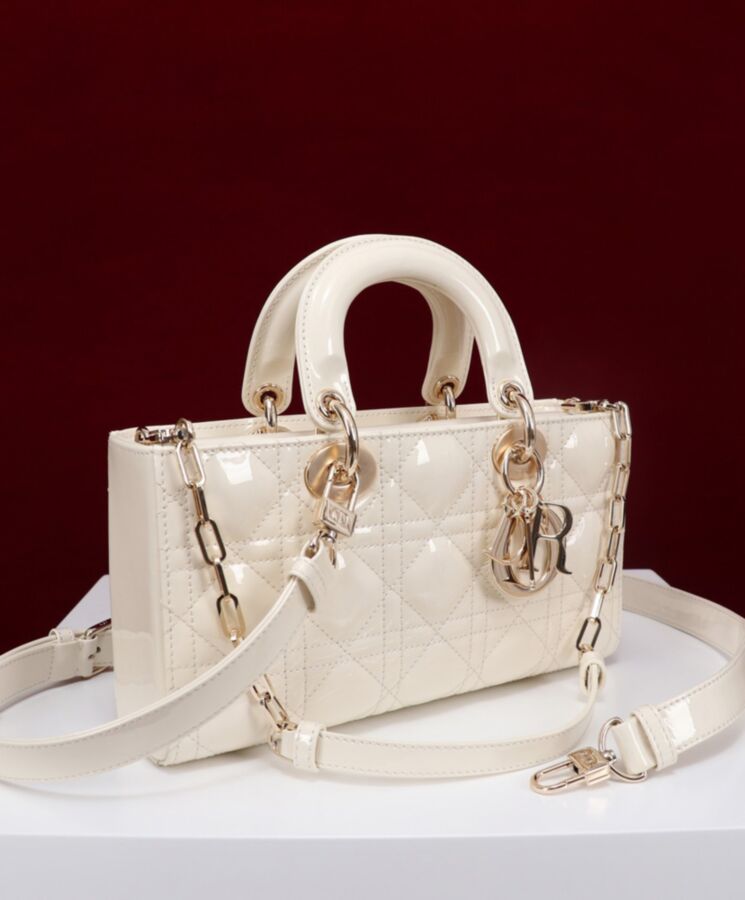 Di.ar Small Lady D-Joy Bag, Patent Calfskin Handbag, Cannage Stitching, Lady Di.ar Line, Iconic Fashion Accessory