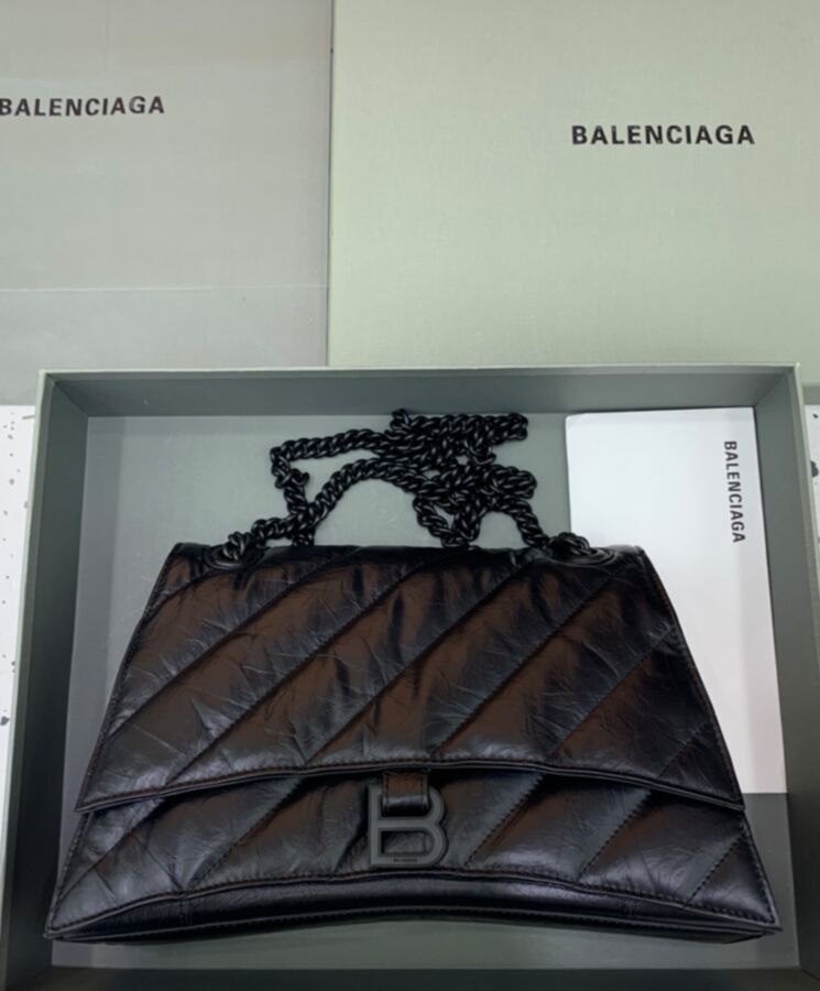 Balen.ciaga Crush Medium Chain Bag Quilted