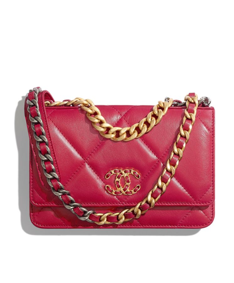 Cha.nel 19 Wallet On Chain Red