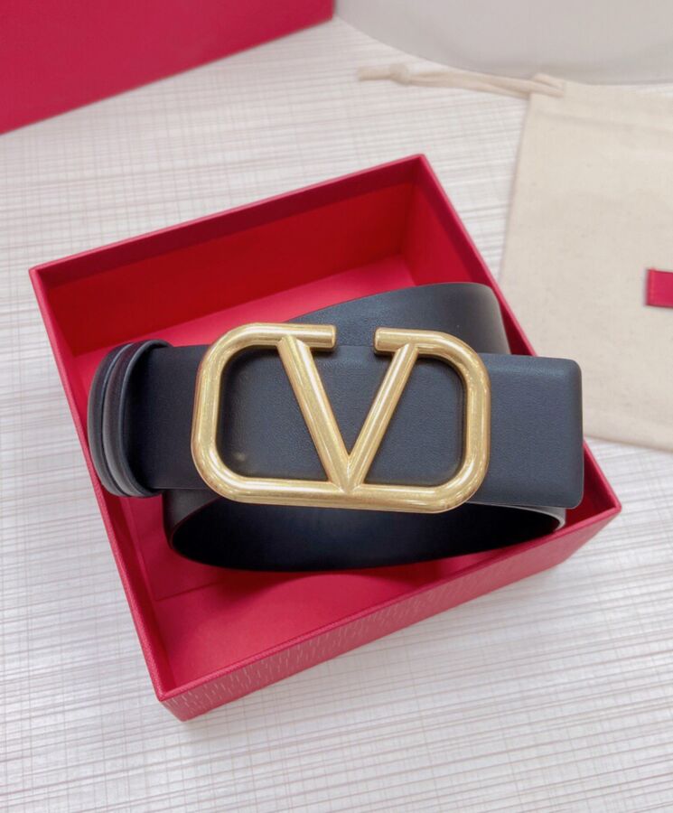 Valen.tino Vlogo Signature Calfskin Belt Black