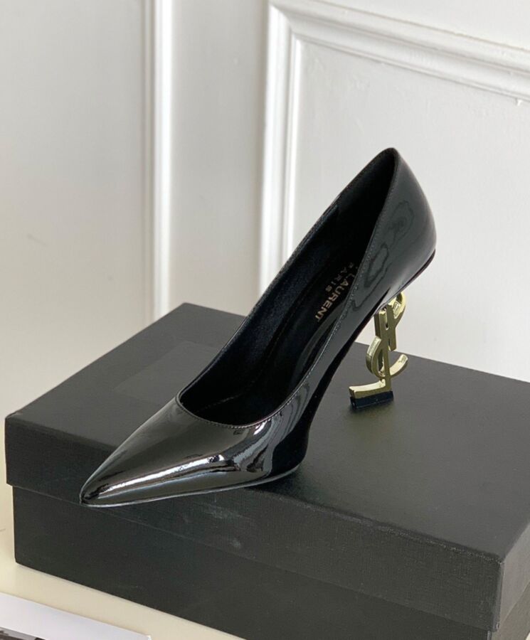 Saint.Lau.rent Women’s Opyum Pumps In Patent Leather With Gold-Tone Heel Black