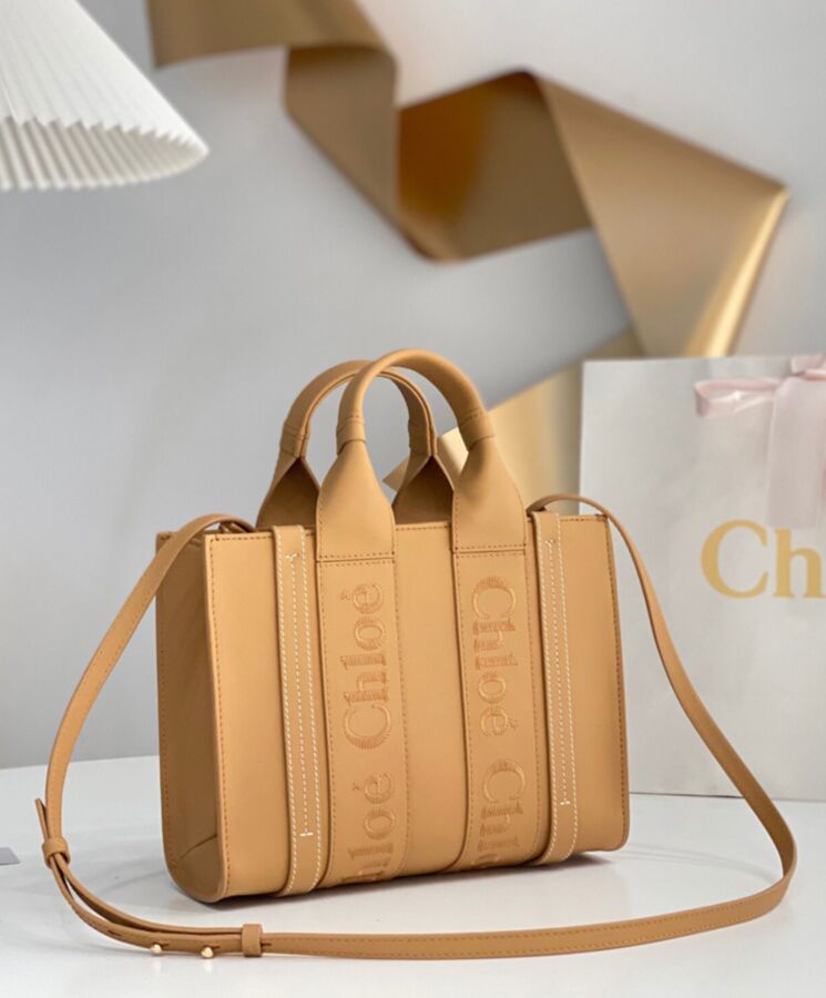 chl.oe Small Woody Tote Bag