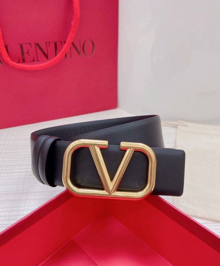 Valen.tino Vlogo Signature Calfskin Belt Black