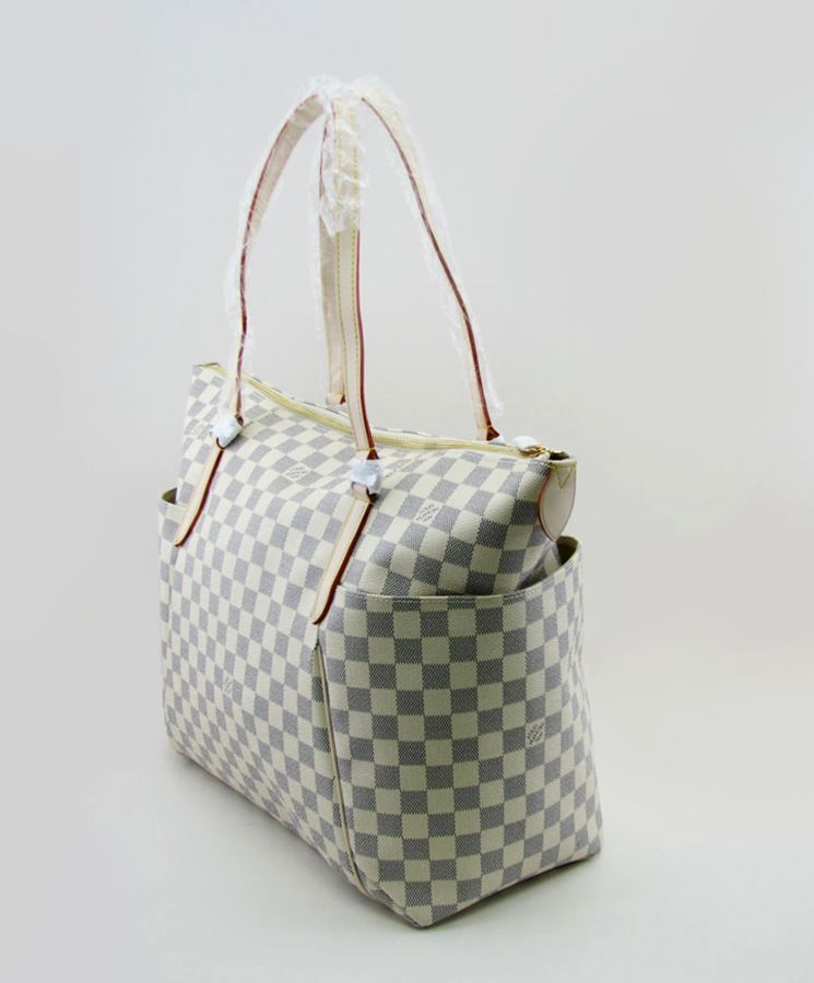 L.*V Damier Totally N51263 White