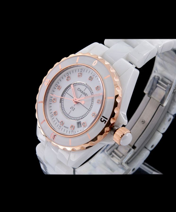 Cha.nel Quartz Watch, Luxury Timepiece, Classic Cha.nel Watch, Durable Watch, Fashionable Watch