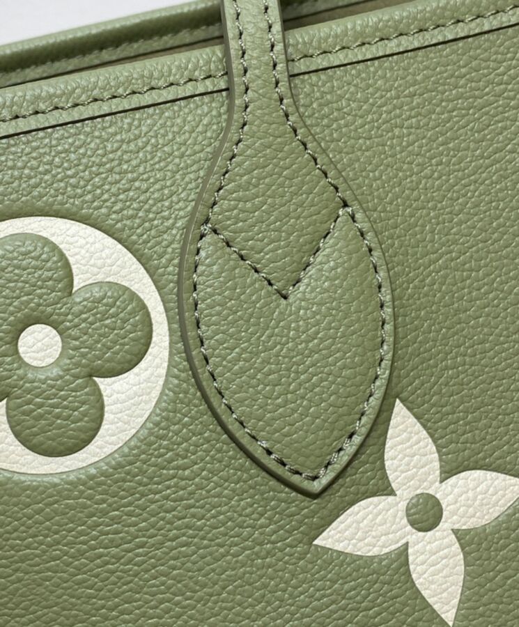 L.*V Neverfull MM M46649 Green