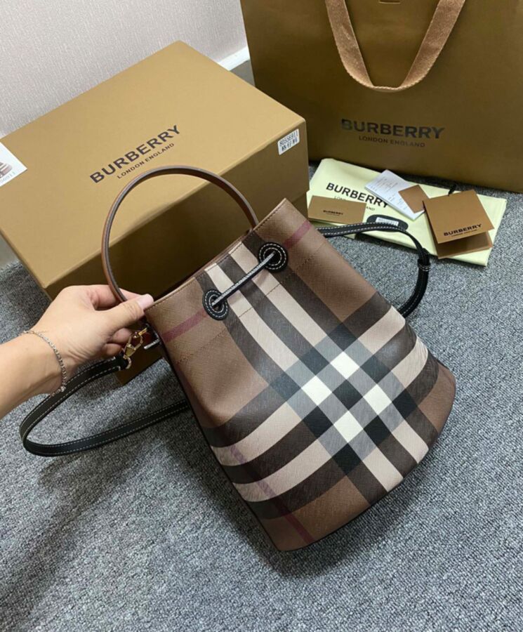 Bur.berri Small TB Bucket Bag Coffee