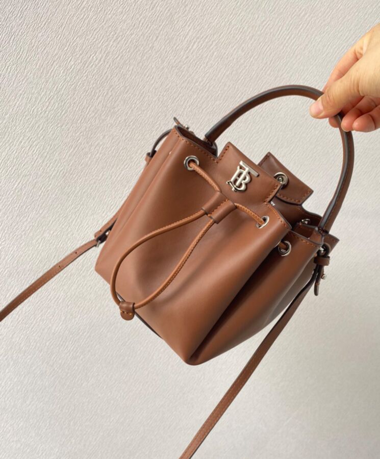 Bur.berri Monogram Motif Leather Bucket Bag