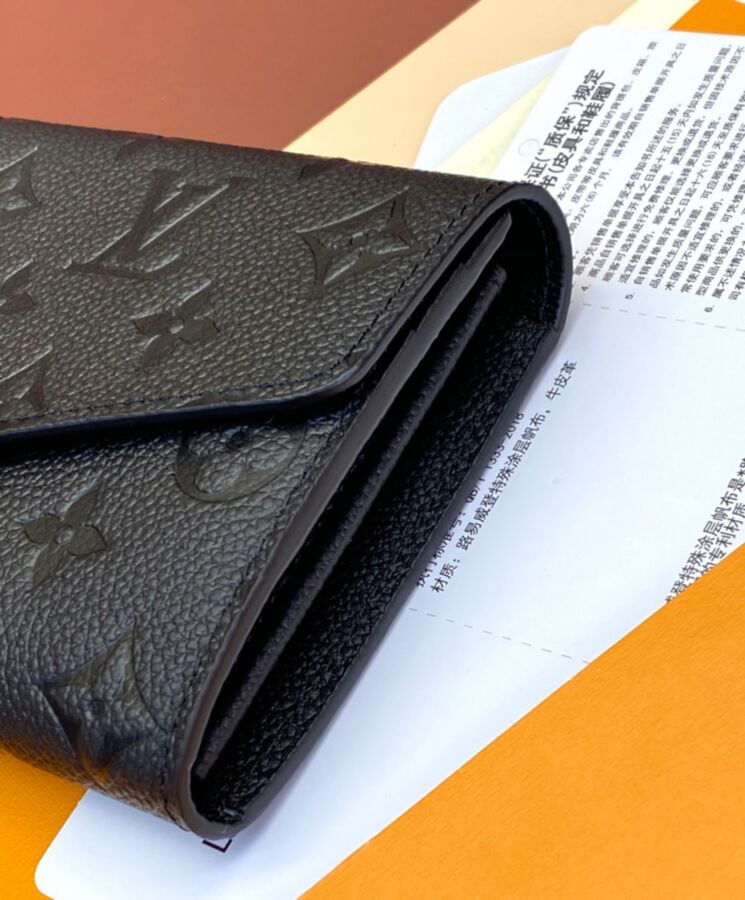 L.*V Sarah Wallet M82257 Black