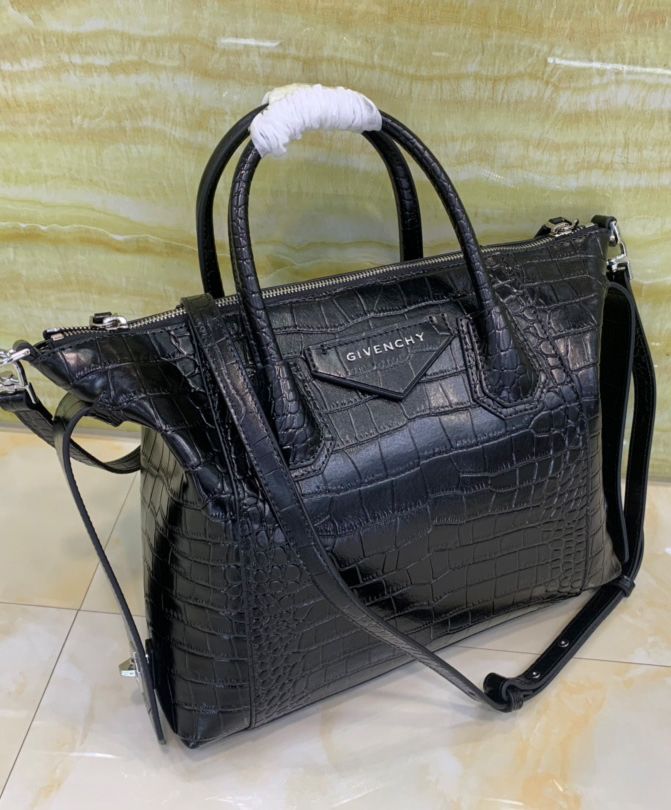 Given.*chy Small Antigona Soft Bag In Crocodile Effect Leather Black