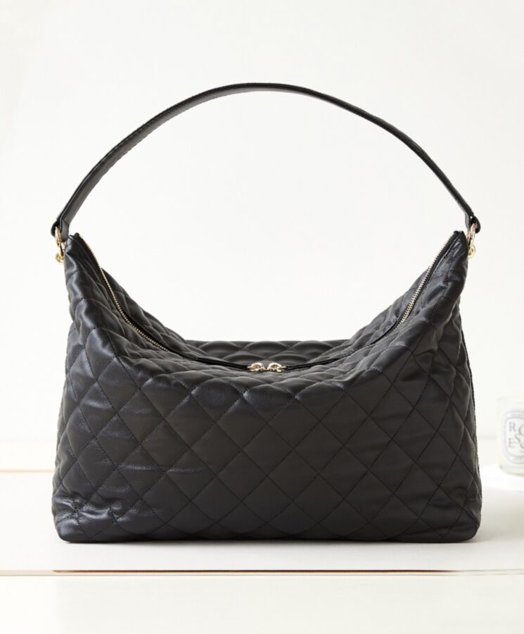 Cha.nel Maxi Hobo Bag AS4339 Black