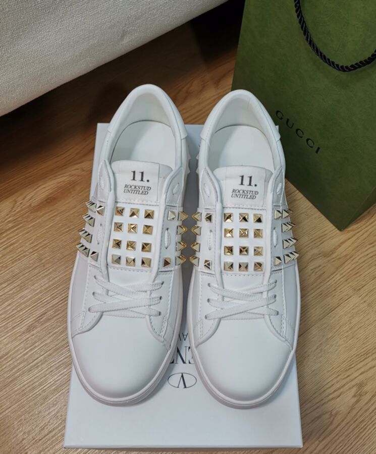 Valen.tino Unisex Rockstud Untitled Studded Sneakers White